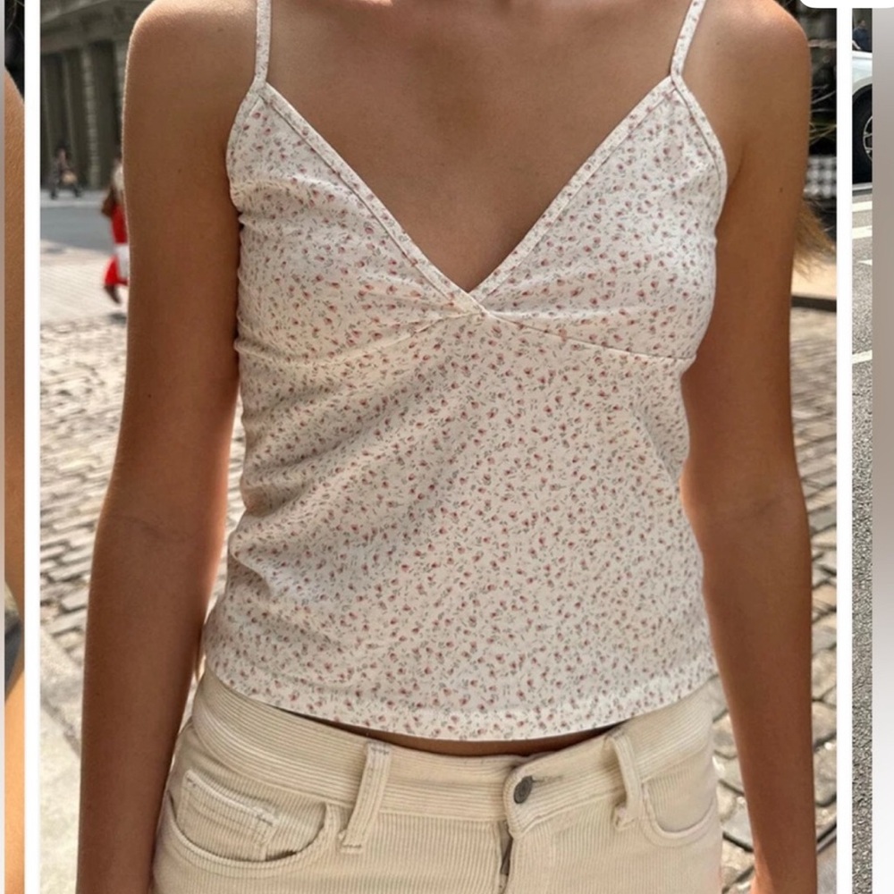 Brandy Melville White Amara Floral Tank Coquette